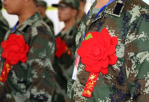 石家莊東華鐵路學(xué)校學(xué)生去當(dāng)兵保留學(xué)籍嗎？